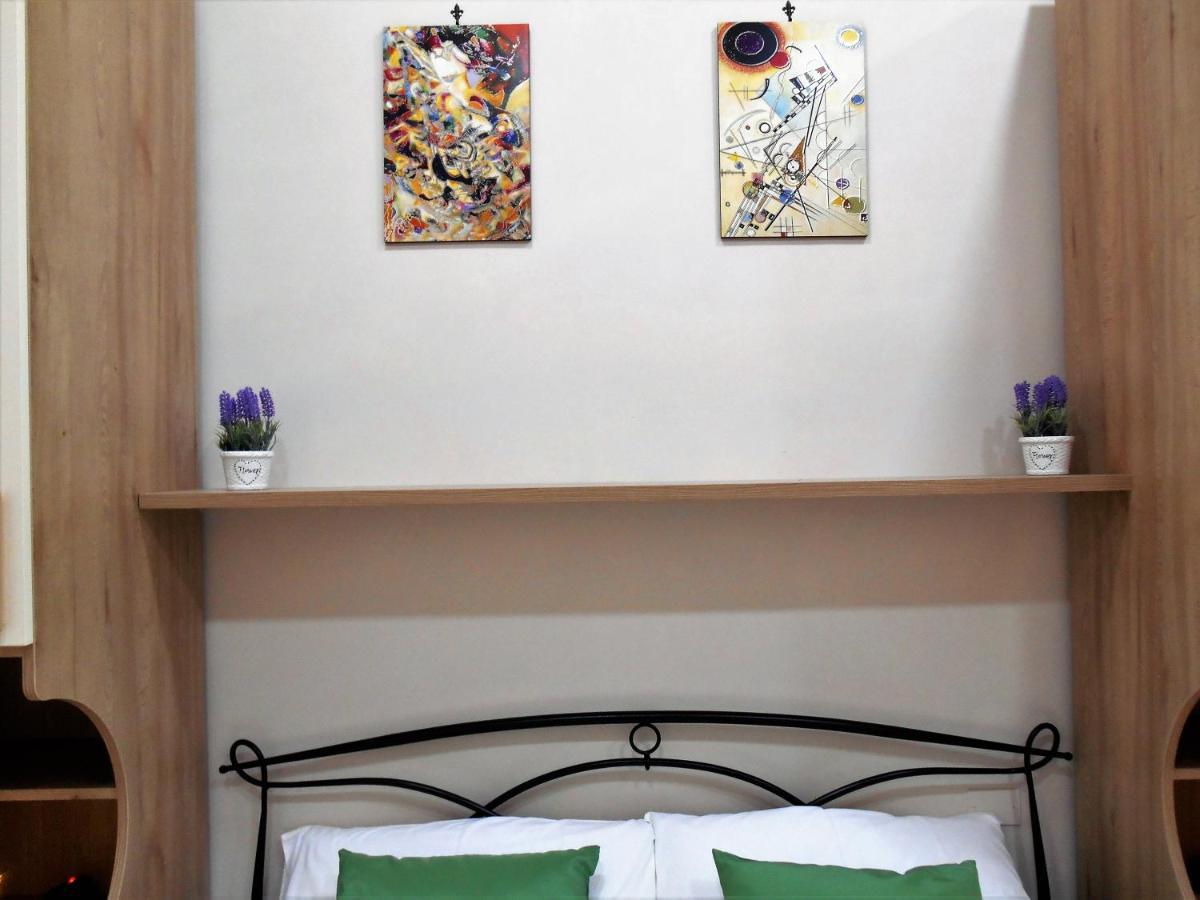 Bed and Breakfast Essenza Di Napoli Экстерьер фото