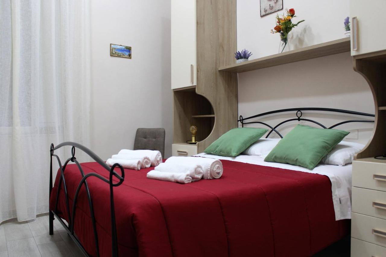 Bed and Breakfast Essenza Di Napoli Экстерьер фото