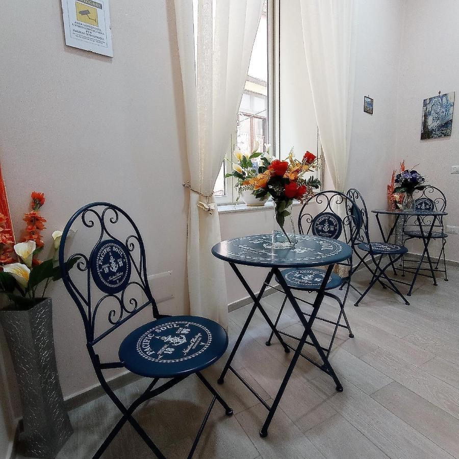Bed and Breakfast Essenza Di Napoli Экстерьер фото